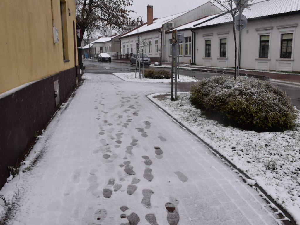 Zima znów zaatakowała! Jaka pogoda będzie w kolejnych dniach? [zdjęcia]