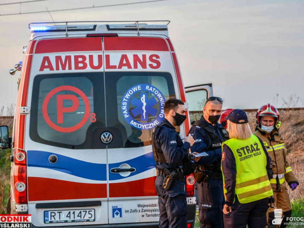 Tarnobrzeg. Młody mężczyzna spadł z wiaduktu [zdjęcia]