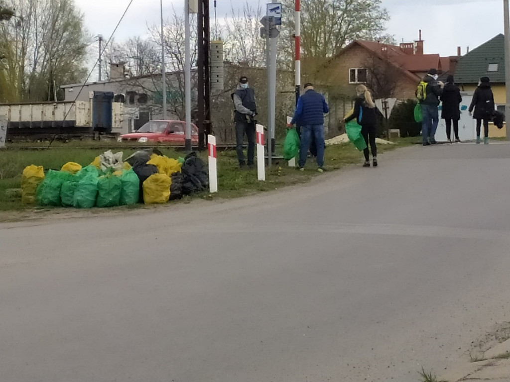 Sandomierz. Wielkie sprzątanie miasta. Bilans: 600 worków śmieci [zdjęcia]