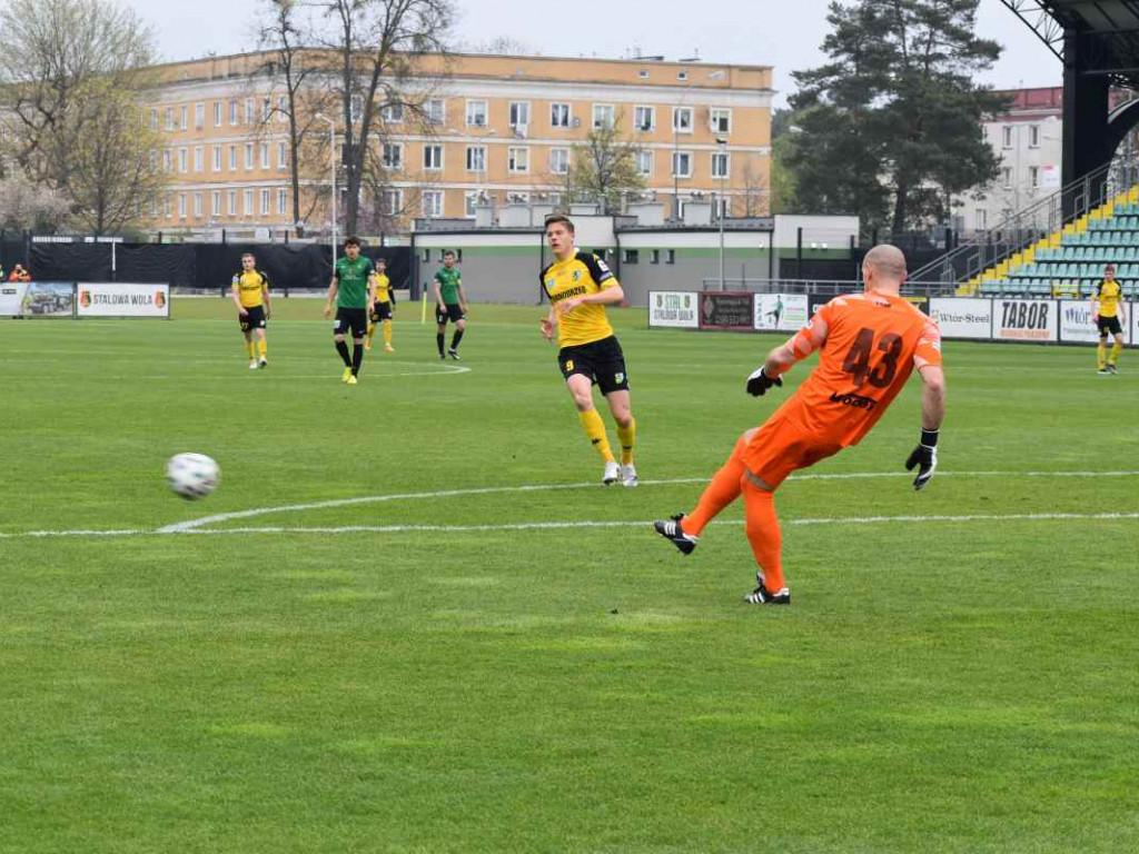 Kompromitacja Siarki Tarnobrzeg w derbach ze Stalą Stalowa Wola [zdjęcia]