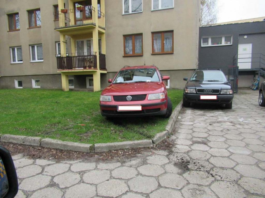 Parkingowe przepychanki w Tarnobrzegu [zdjęcia]