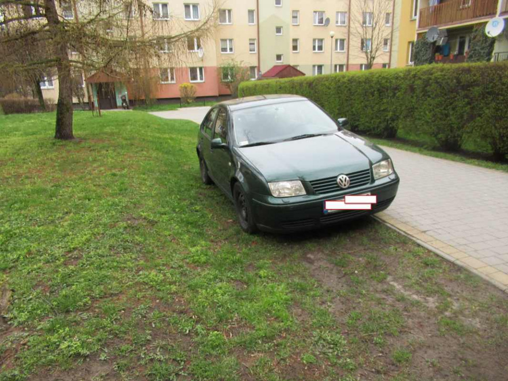 Parkingowe przepychanki w Tarnobrzegu [zdjęcia]