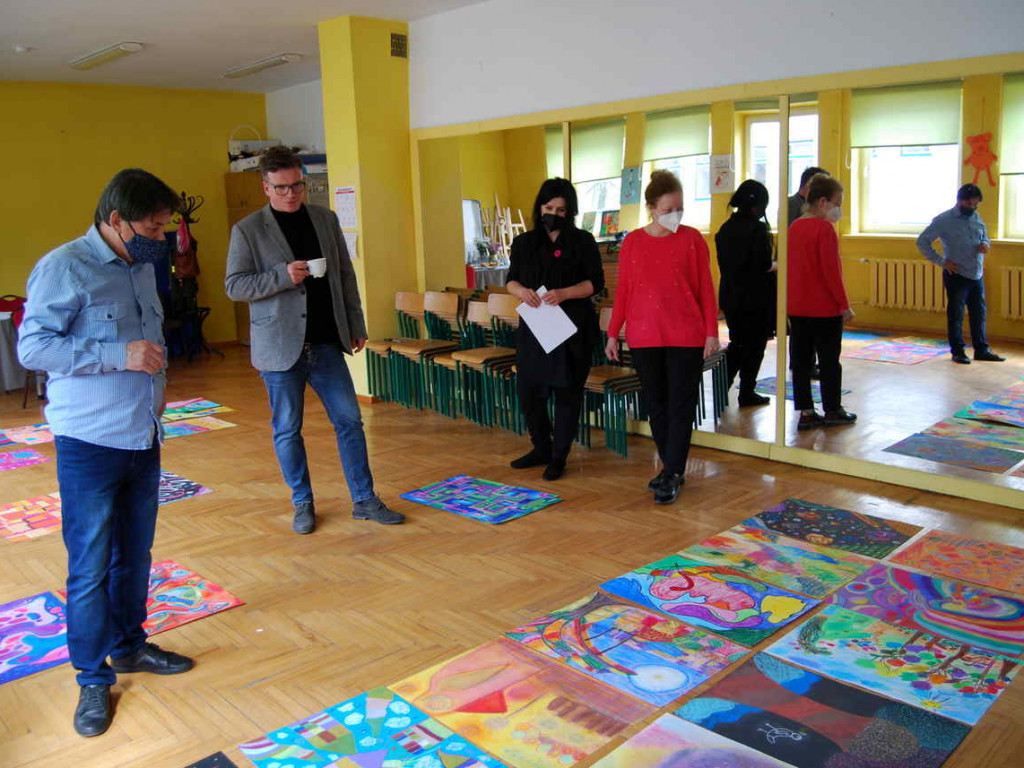 Świat abstrakcji namalowany pastelami. Prezentujemy zwycięzców 22. edycji konkursu 
