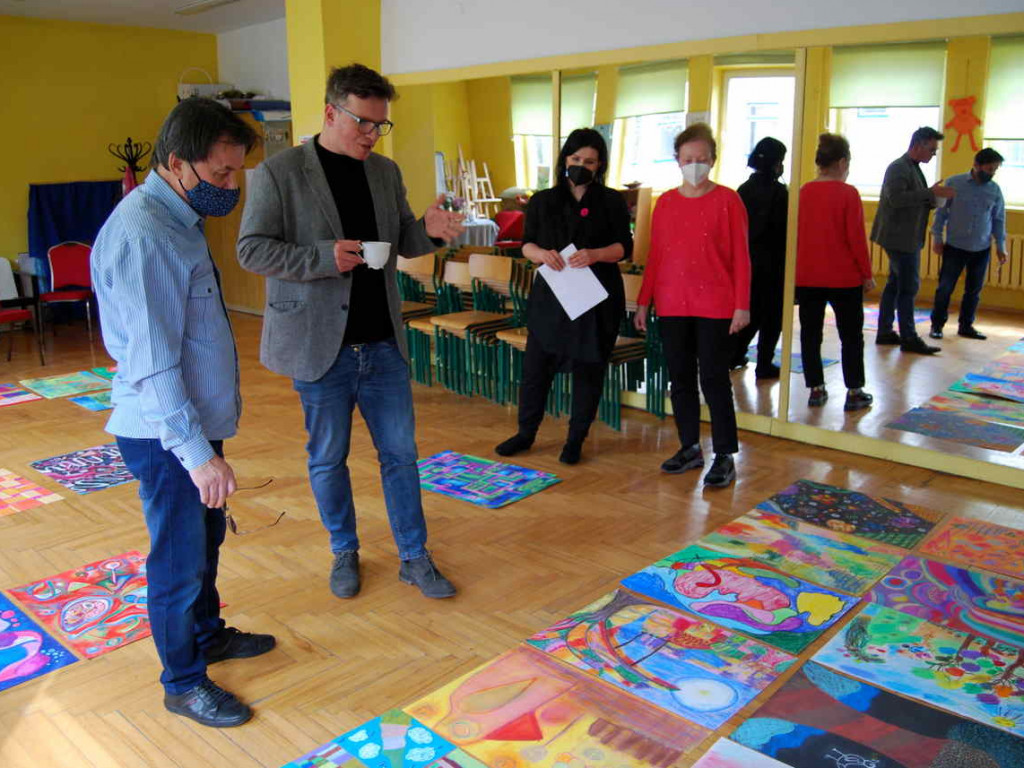 Świat abstrakcji namalowany pastelami. Prezentujemy zwycięzców 22. edycji konkursu 