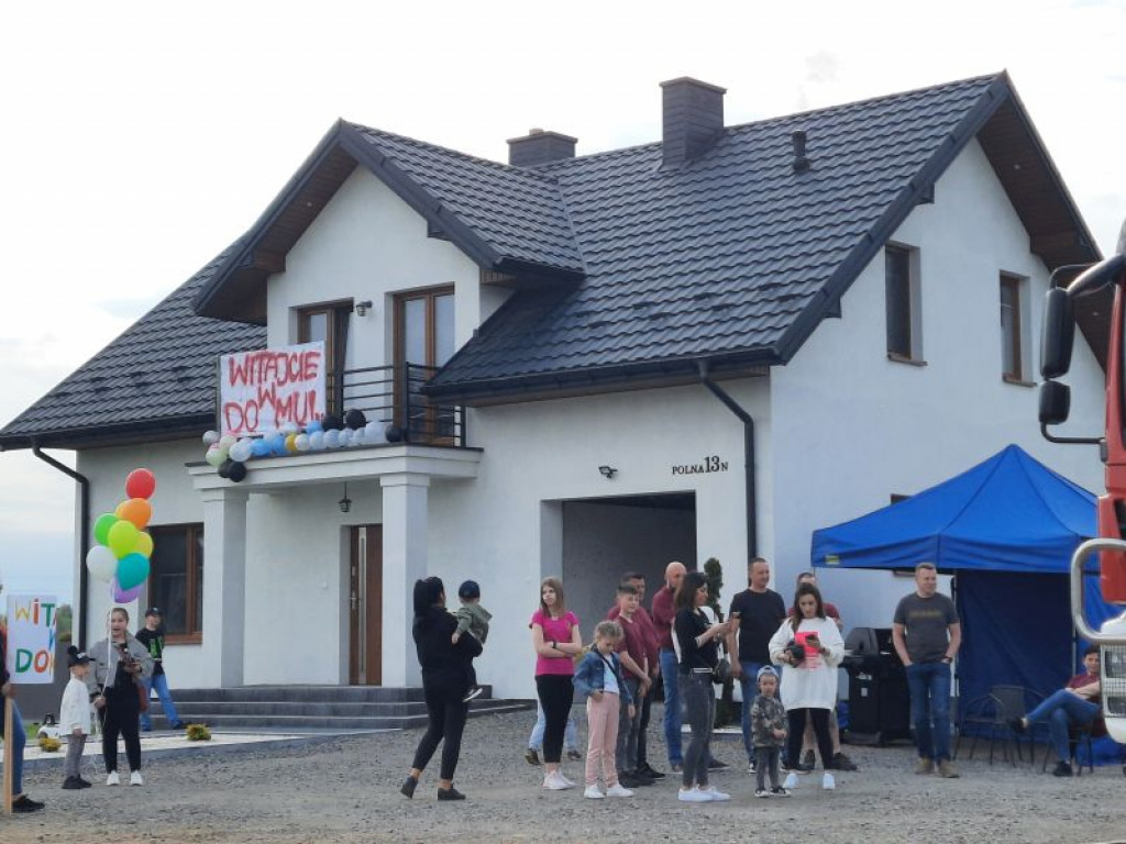 Mały Marcel wrócił do domu z terapii w USA. W rodzinnych Rytwianach zgotowano mu fantastyczne powitanie! [zdjęcia]