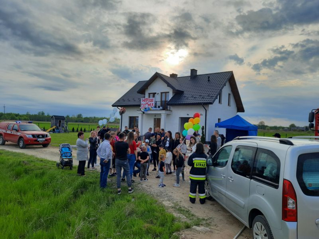 Mały Marcel wrócił do domu z terapii w USA. W rodzinnych Rytwianach zgotowano mu fantastyczne powitanie! [zdjęcia]