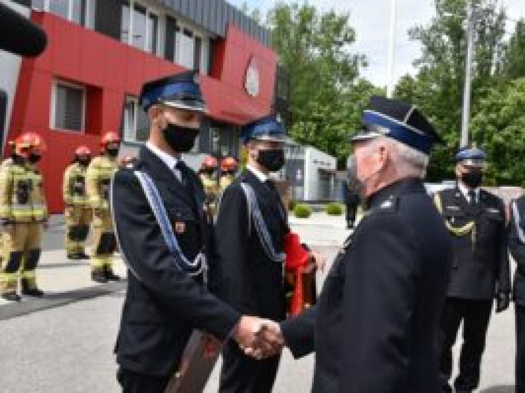Pospieszyli na pomoc i uratowali życie. Druhowie z Gałkowic otrzymali podziękowania za swoją postawę