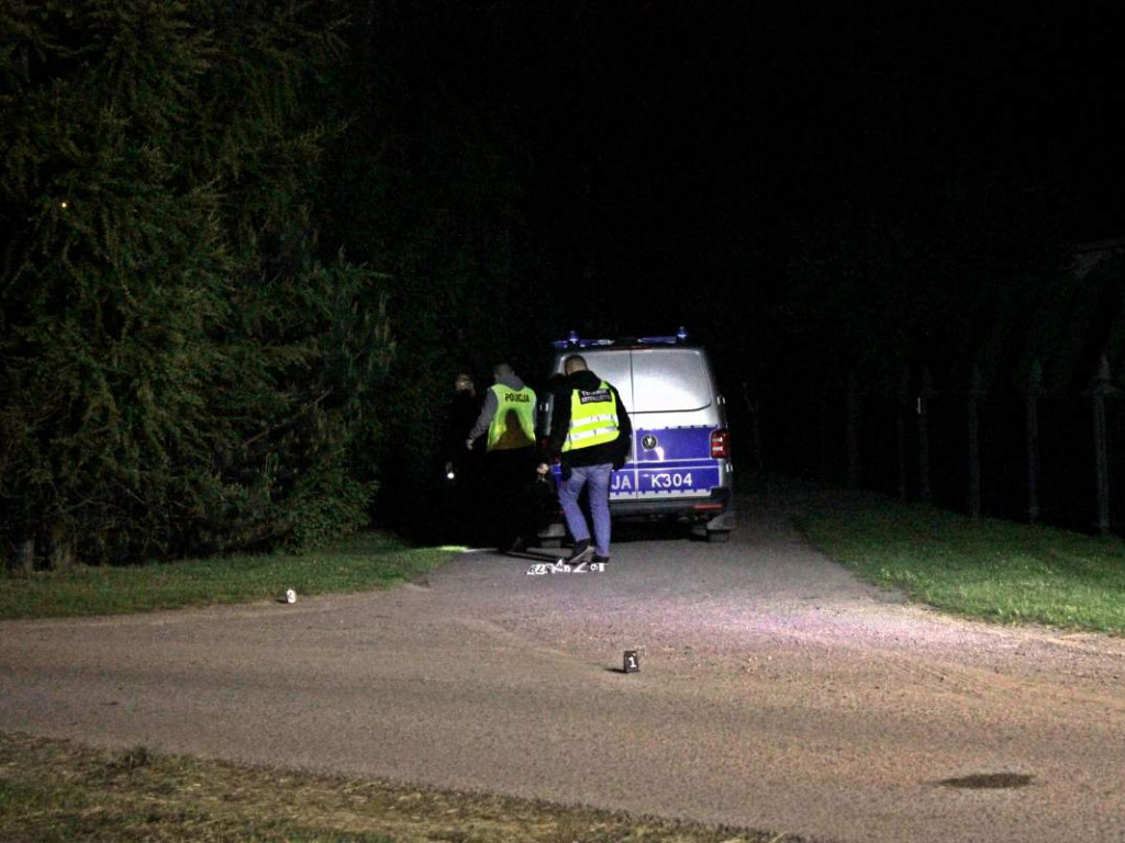 Tarnobrzeg. Wieczorny pościg za hondą, padły strzały. Trwają poszukiwania kierowcy [zdjęcia]