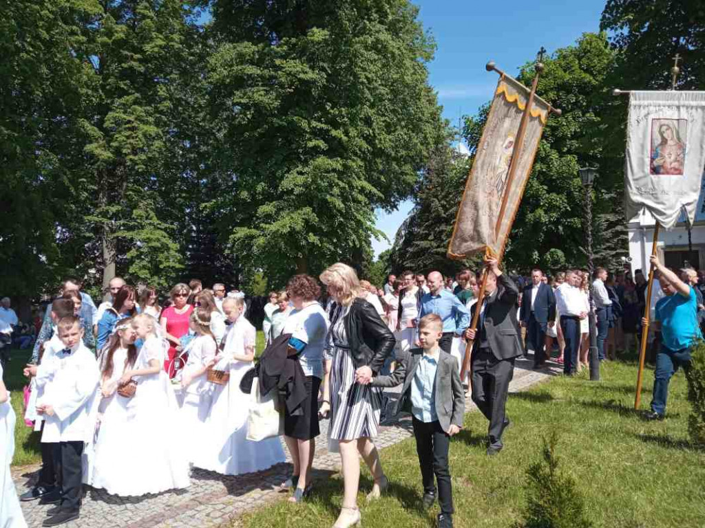 Procesja Bożego Ciała w Goźlicach w gminie Klimontów [zdjęcia]