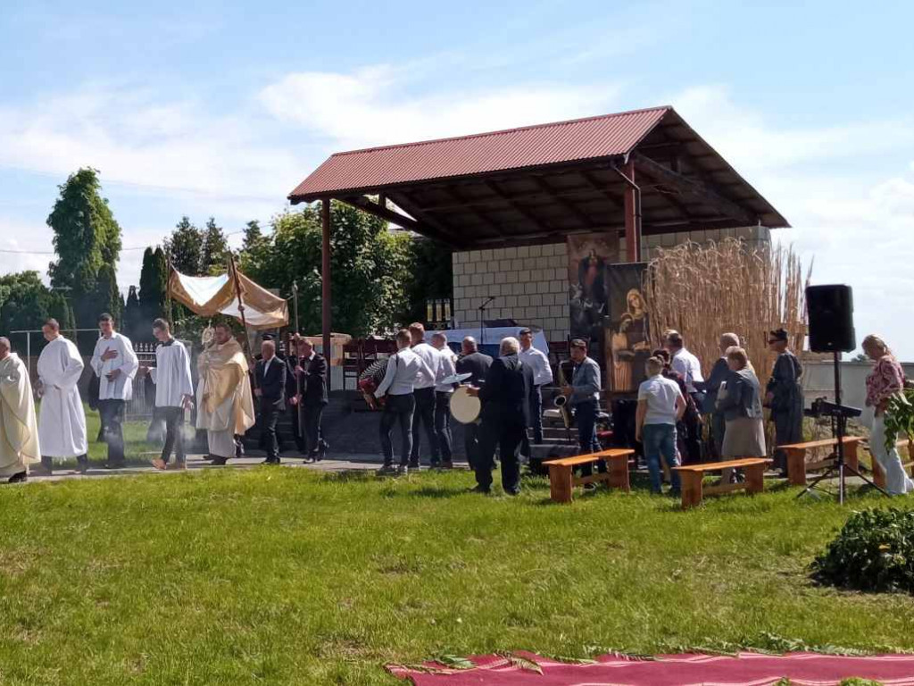 Procesja Bożego Ciała w Goźlicach w gminie Klimontów [zdjęcia]