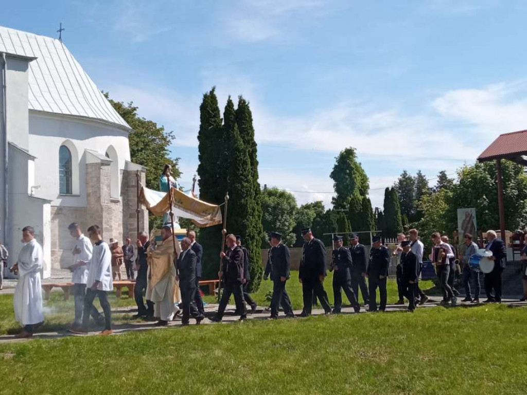 Procesja Bożego Ciała w Goźlicach w gminie Klimontów [zdjęcia]