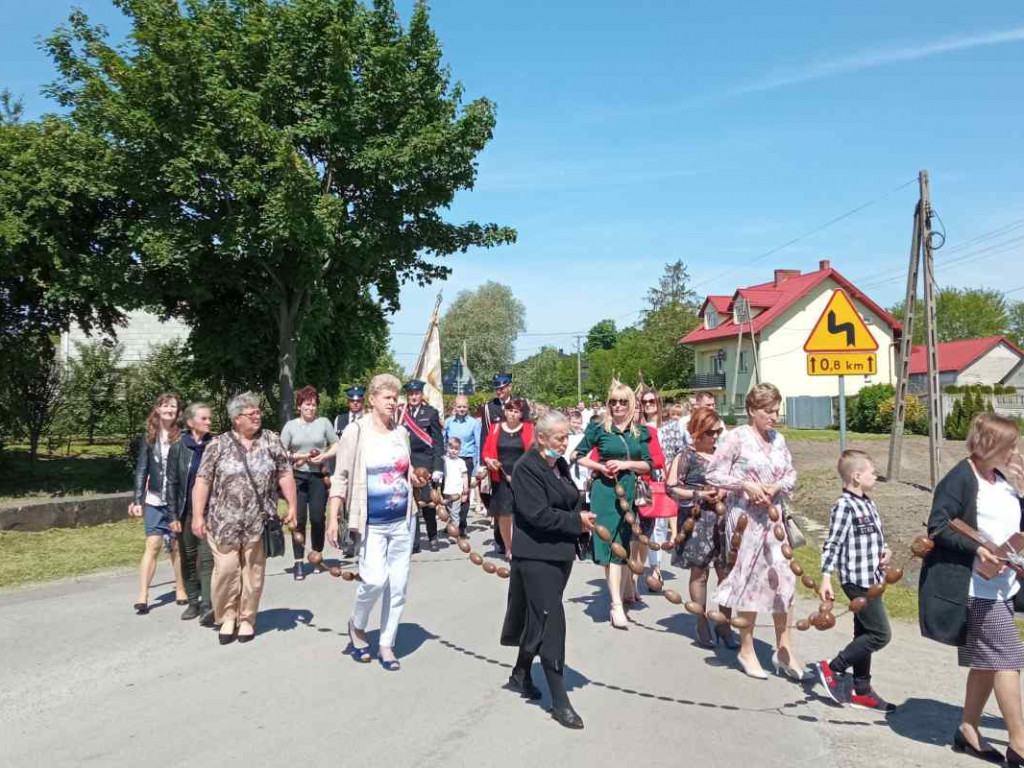 Procesja Bożego Ciała w Goźlicach w gminie Klimontów [zdjęcia]