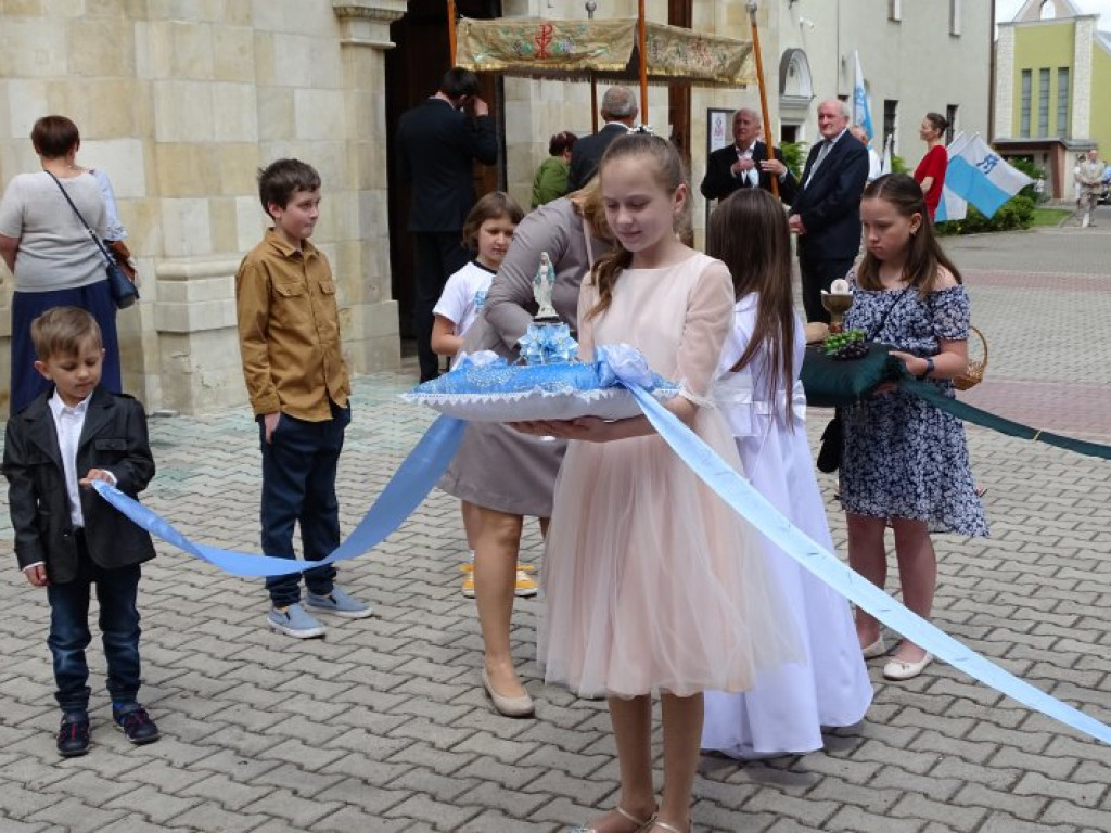 Procesja Bożego Ciała u Dominikanów w Tarnobrzegu [zdjęcia]
