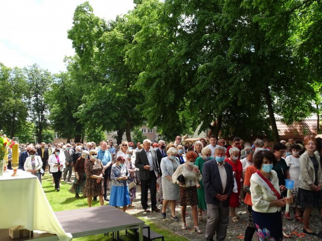 Procesja Bożego Ciała u Dominikanów w Tarnobrzegu [zdjęcia]