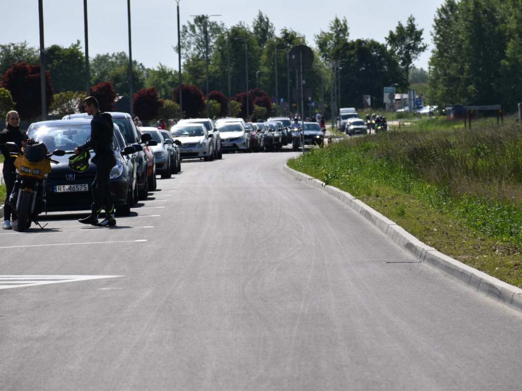 Tłumy nad Jeziorem Tarnobrzeskim w Boże Ciało [zdjęcia]