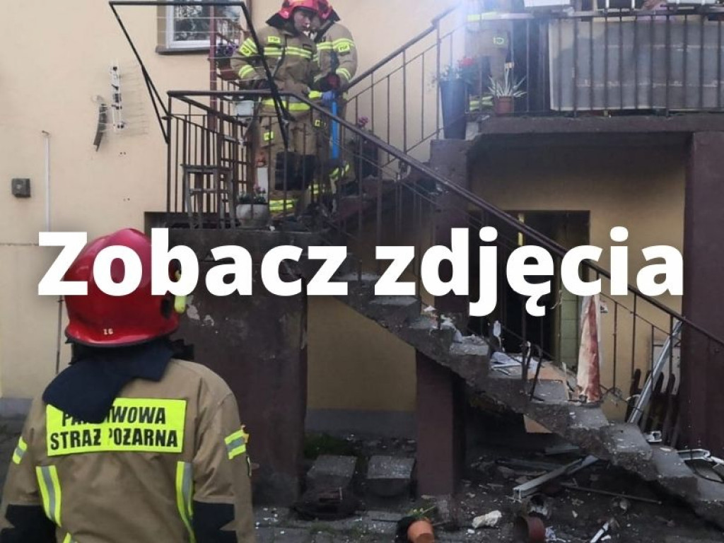 Wybuch gazu na ulicy Kościelnej w Staszowie. Na miejscu zdarzenia wciąż pracują służby ratunkowe [zdjęcia]
