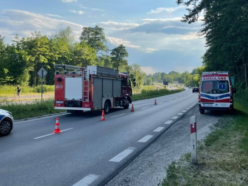 Tarnobrzeg. Dramat na przejściu dla pieszych, trzech potrąconych nastolatków