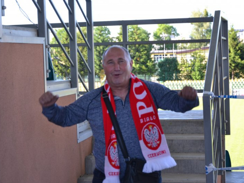 Mecz reprezentacji w Tarnobrzeskiej Strefie Kibica. Emocje i huśtawka nastrojów [zdjęcia]