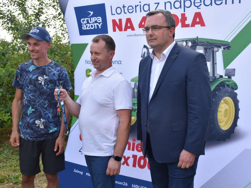 Piotr Żyła na uroczystym przekazaniu ciągnika pod Opatowem [wideo][zdjęcia]