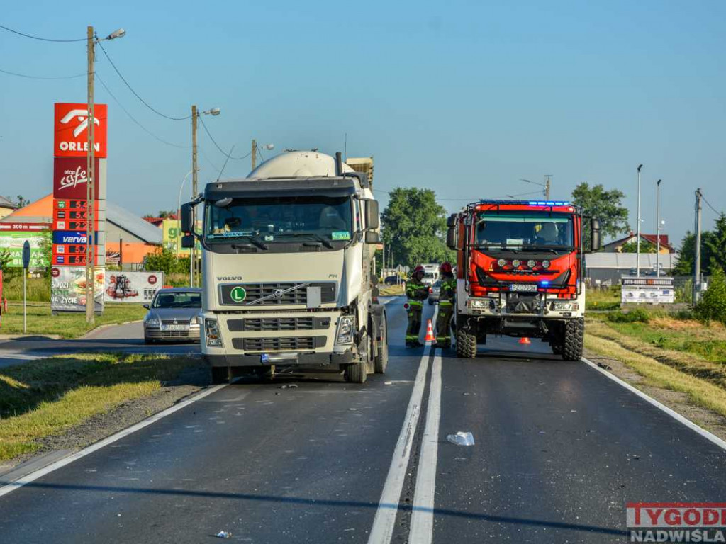 Wypadek z udziałem motocyklisty w Gorzycach, droga całkowicie zablokowana! [AKTUALIZACJA][zdjęcia]