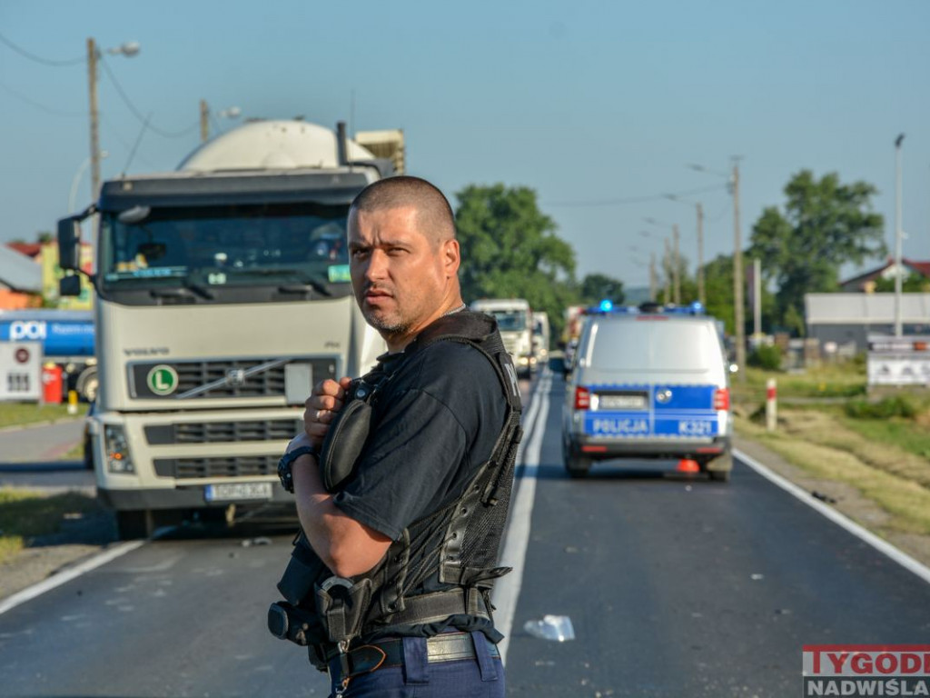 Wypadek z udziałem motocyklisty w Gorzycach, droga całkowicie zablokowana! [AKTUALIZACJA][zdjęcia]