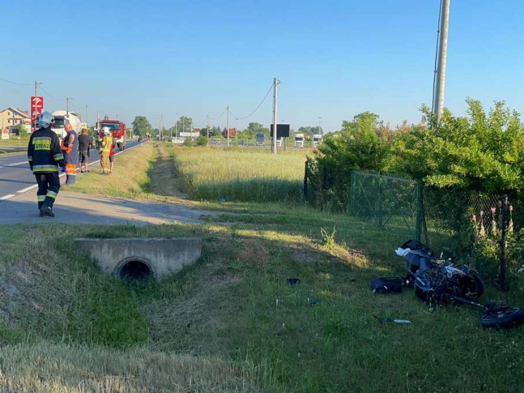 Wypadek z udziałem motocyklisty w Gorzycach, droga całkowicie zablokowana! [AKTUALIZACJA][zdjęcia]