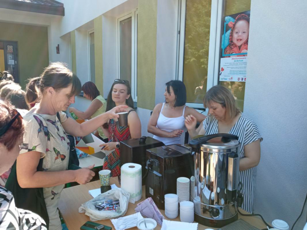Szkoła w Ossolinie zorganizowała piknik charytatywny. Zbierano fundusze na leczenie Bartusia Przychodzkiego [zdjęcia]