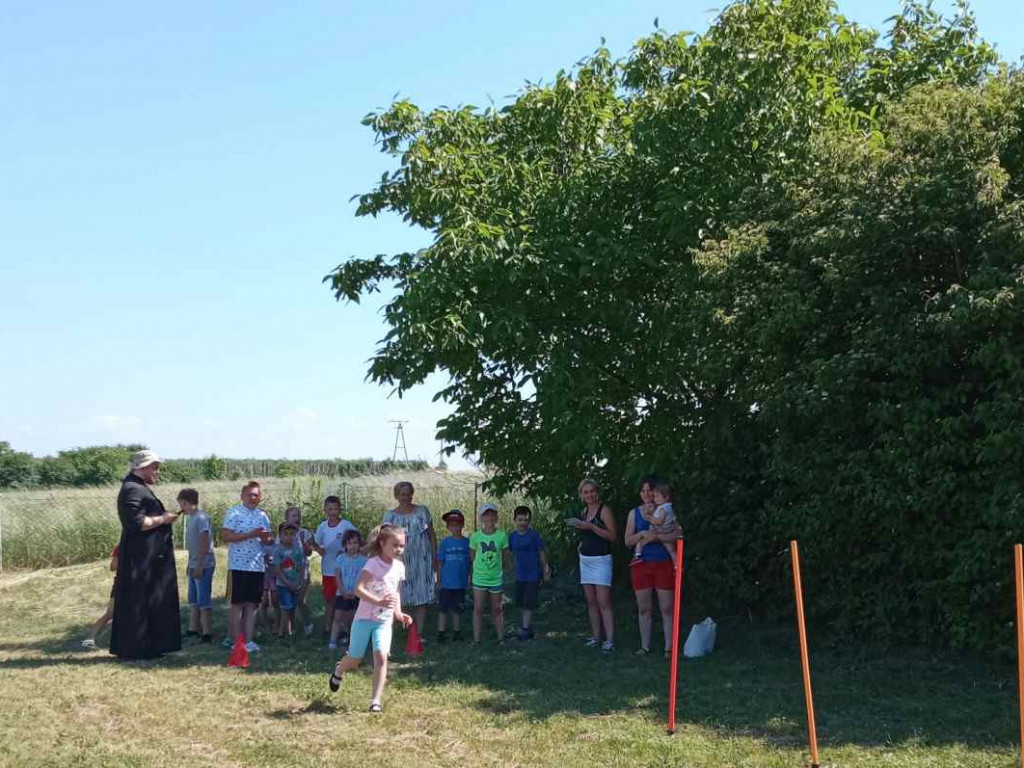 Szkoła w Ossolinie zorganizowała piknik charytatywny. Zbierano fundusze na leczenie Bartusia Przychodzkiego [zdjęcia]