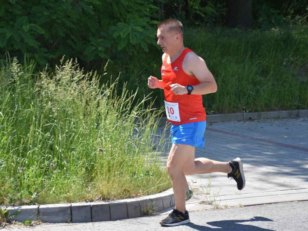 W Nowej Dębie biegali z okazji 30-lecia ARP [zdjęcia]