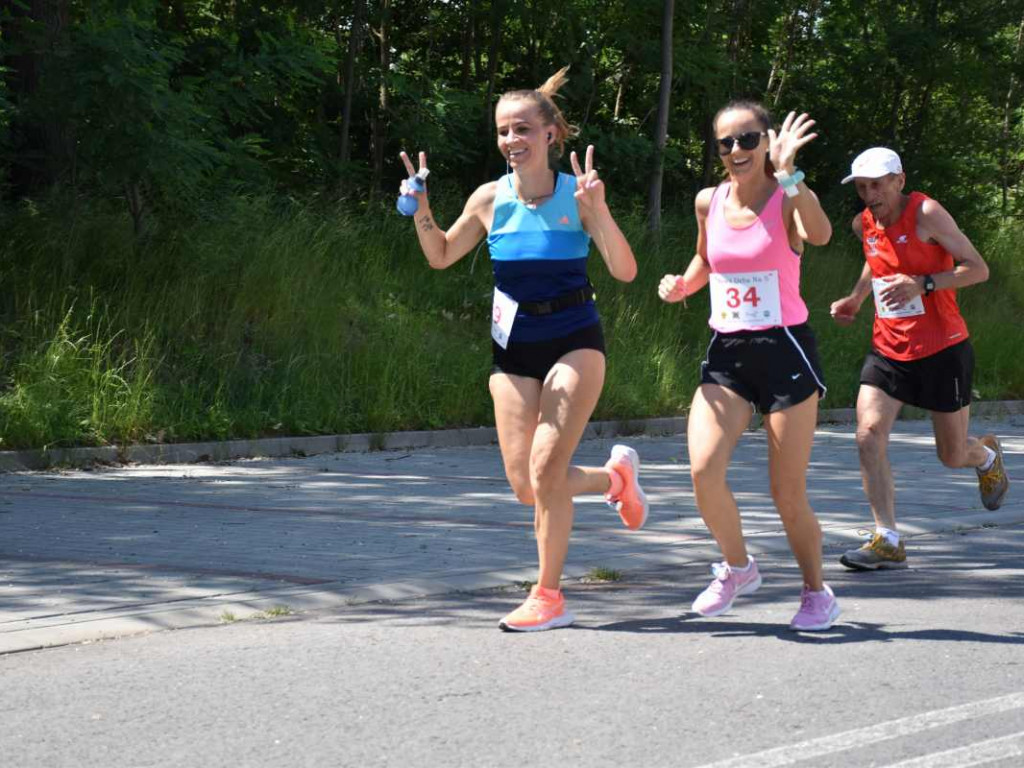 W Nowej Dębie biegali z okazji 30-lecia ARP [zdjęcia]