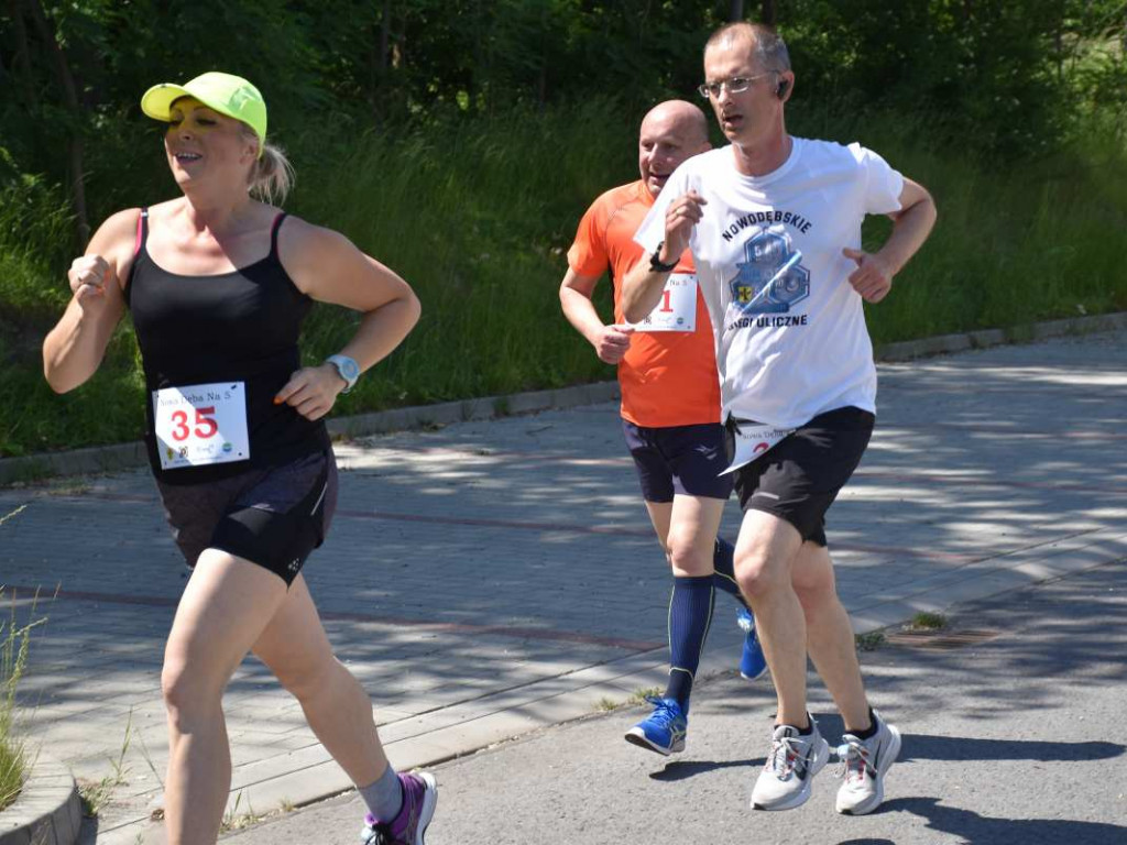 W Nowej Dębie biegali z okazji 30-lecia ARP [zdjęcia]