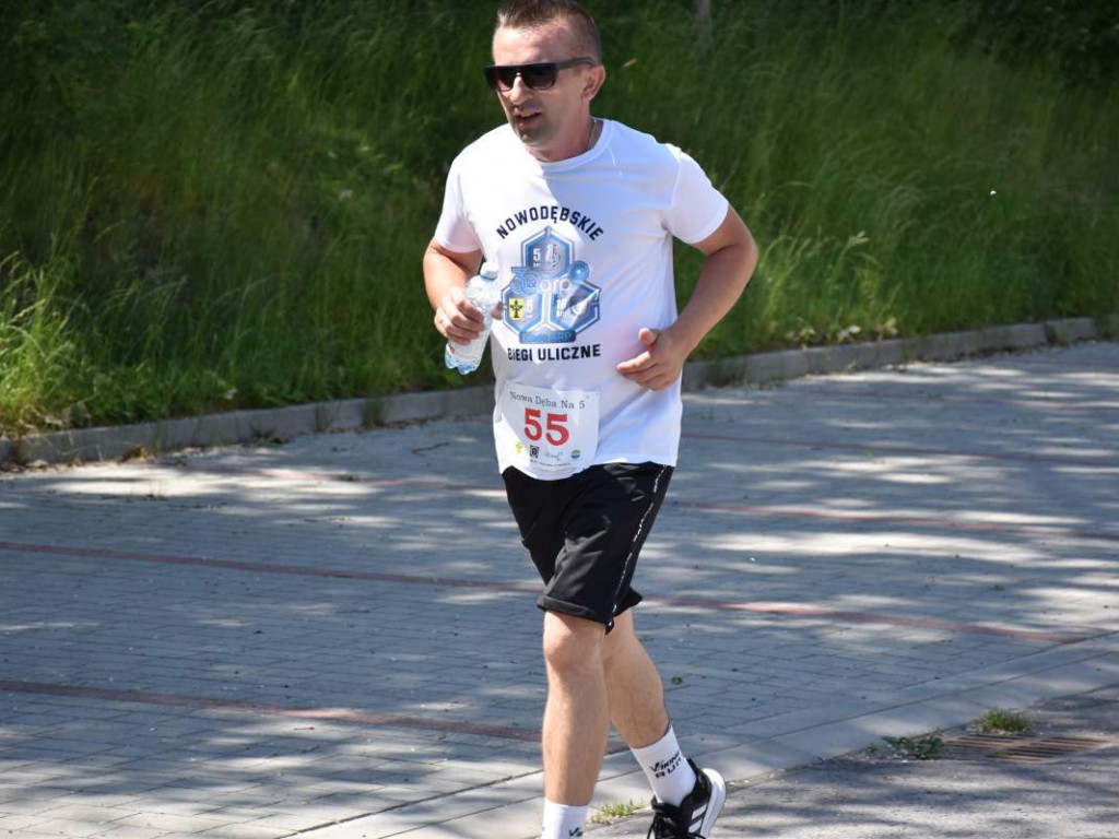 W Nowej Dębie biegali z okazji 30-lecia ARP [zdjęcia]