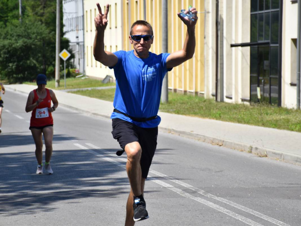 W Nowej Dębie biegali z okazji 30-lecia ARP [zdjęcia]