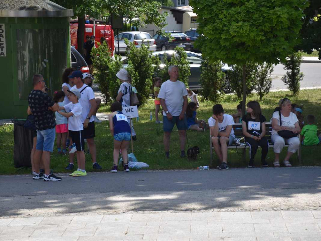 W Nowej Dębie biegali z okazji 30-lecia ARP [zdjęcia]