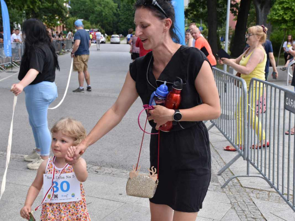 W Nowej Dębie biegali z okazji 30-lecia ARP [zdjęcia]