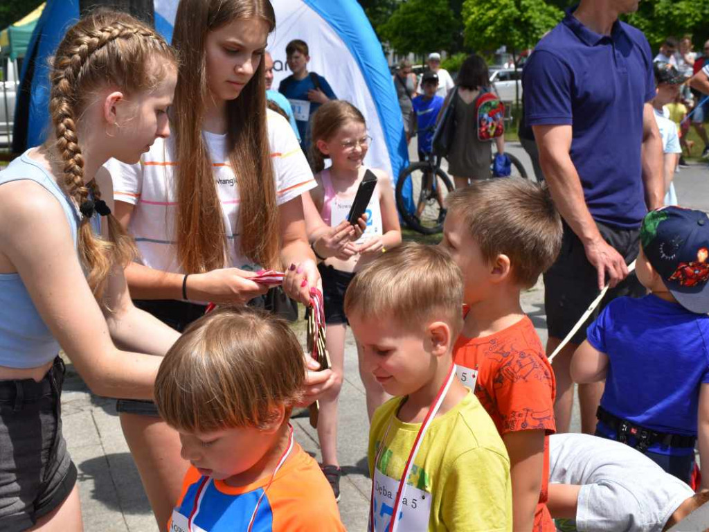 W Nowej Dębie biegali z okazji 30-lecia ARP [zdjęcia]