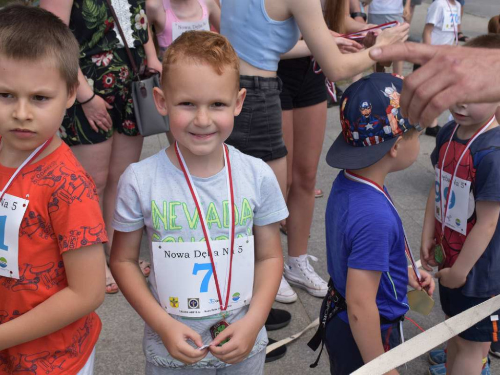 W Nowej Dębie biegali z okazji 30-lecia ARP [zdjęcia]