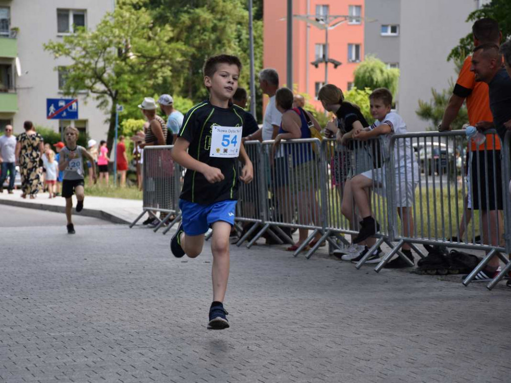 W Nowej Dębie biegali z okazji 30-lecia ARP [zdjęcia]