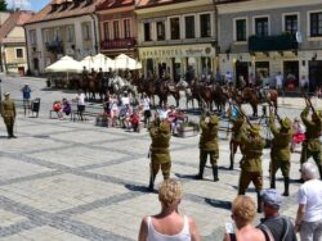 Sandomierz. Święto 14 Pułku Ułanów Jazłowieckich [zdjęcia]