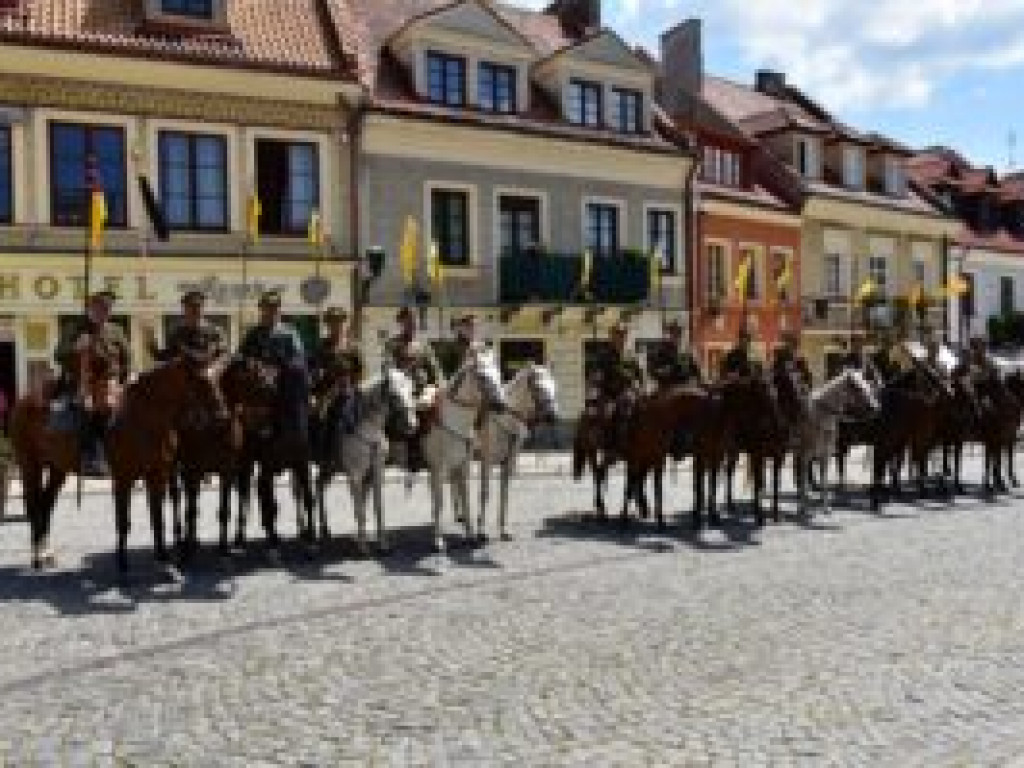 Sandomierz. Święto 14 Pułku Ułanów Jazłowieckich [zdjęcia]