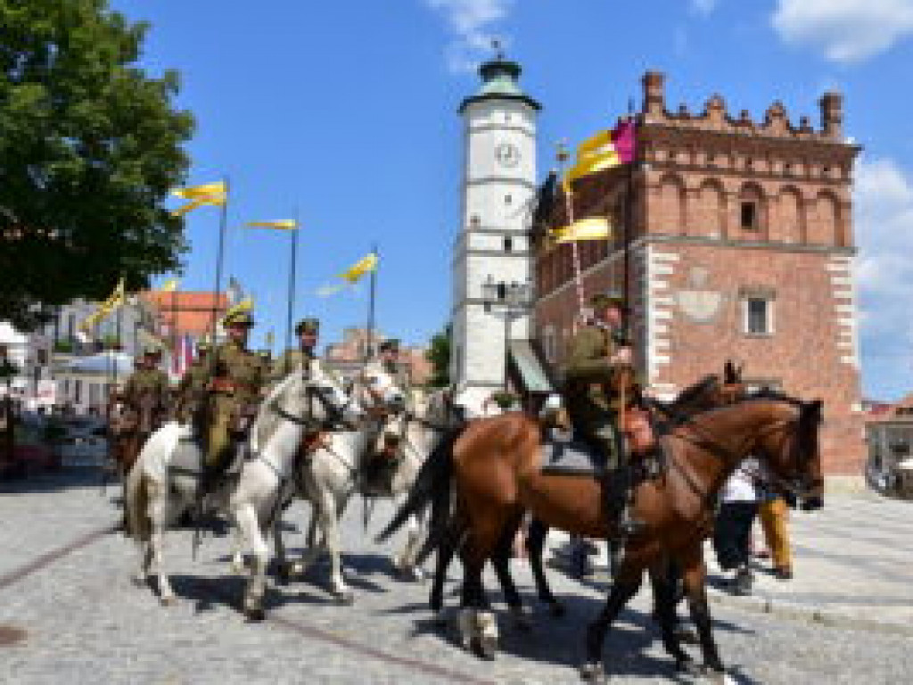 Sandomierz. Święto 14 Pułku Ułanów Jazłowieckich [zdjęcia]