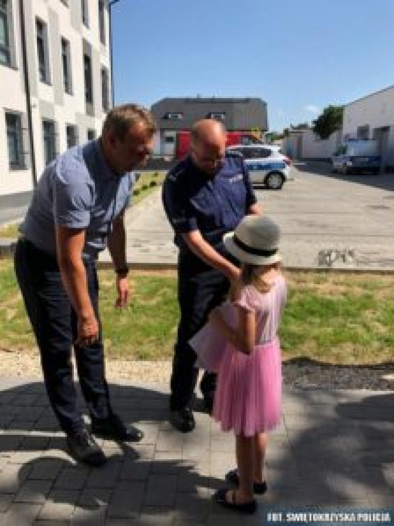 Sandomierz.  Najmłodsi nagrodzeni przez policjantów