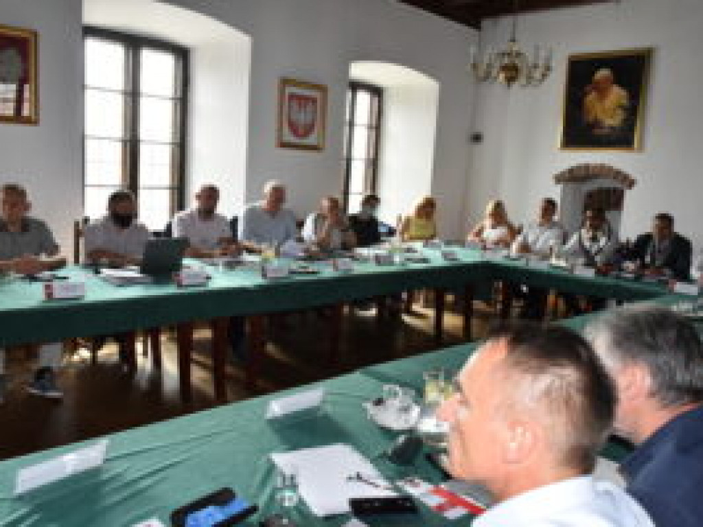 Sandomierz. Burmistrz z absolutorium. Wynik głosowania zapowiedzią zmian w radzie?