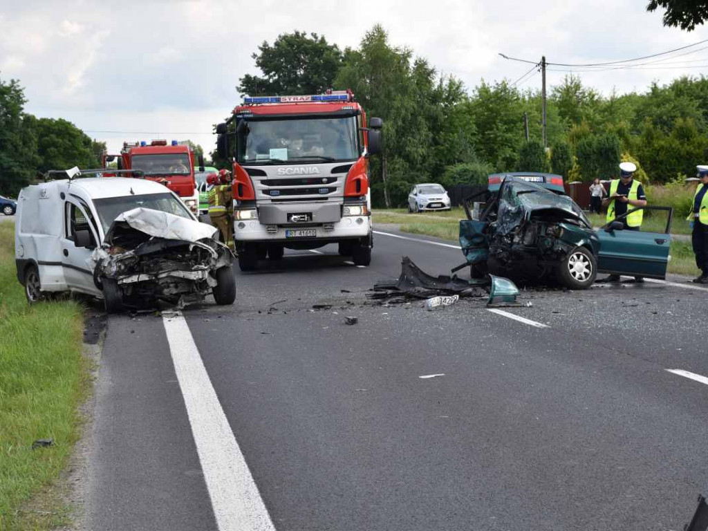 Poważny wypadek w Nowej Dębie. Ogromny korek na krajowej 