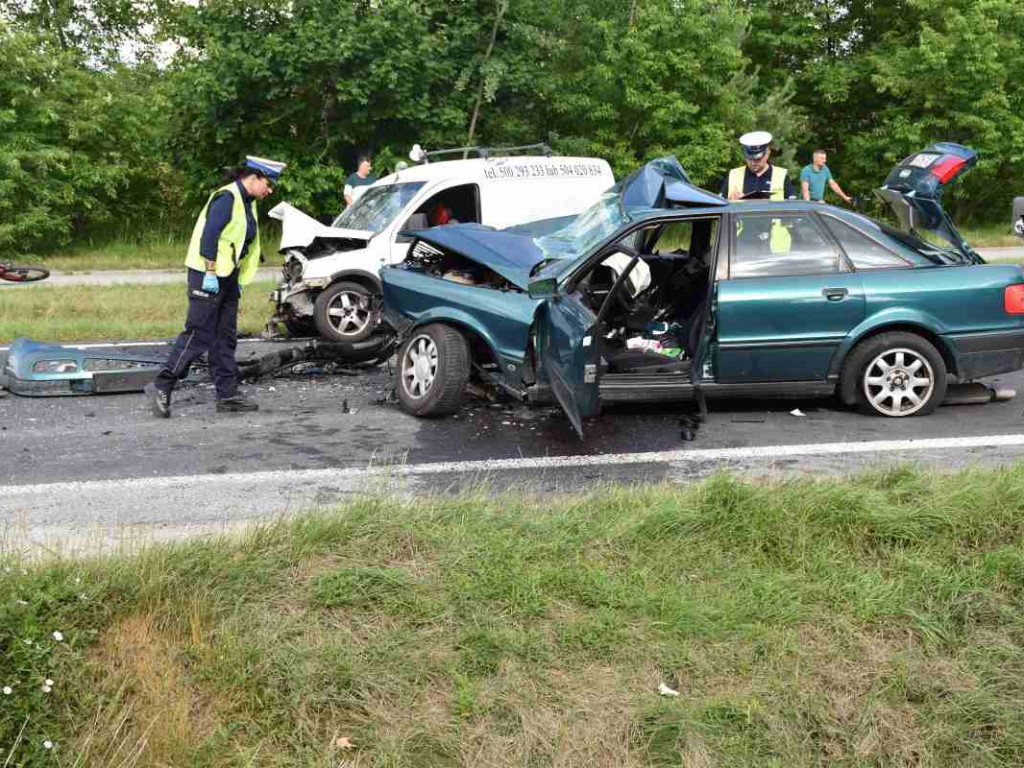 Poważny wypadek w Nowej Dębie. Ogromny korek na krajowej 