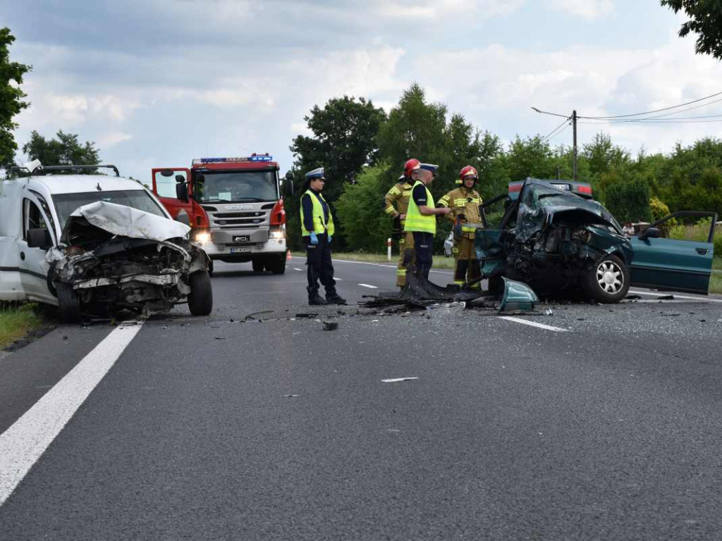 Poważny wypadek w Nowej Dębie. Ogromny korek na krajowej 