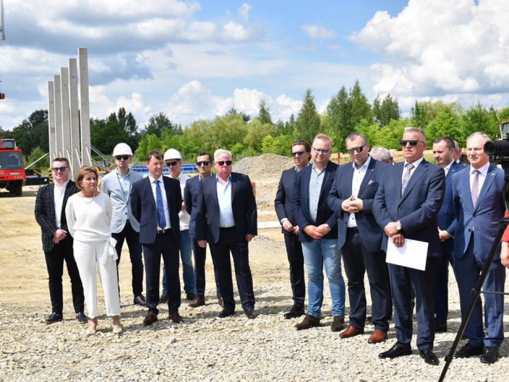 W Tarnobrzegu powstanie nowa fabryka. Wmurowano kamień węgielny pod budowę hali [zdjęcia]
