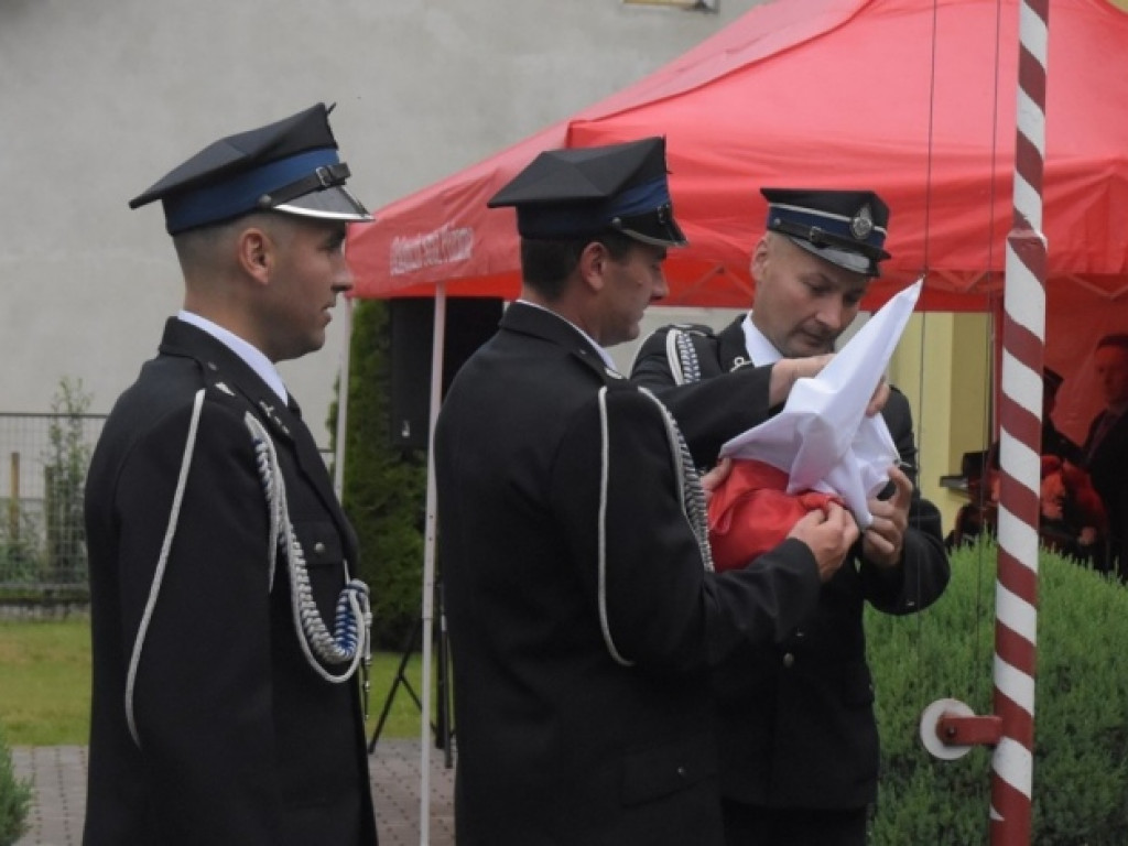 Odsłonili obelisk upamiętniający mieszkańców służących w czasach wojny Ocicom [zdjęcia]