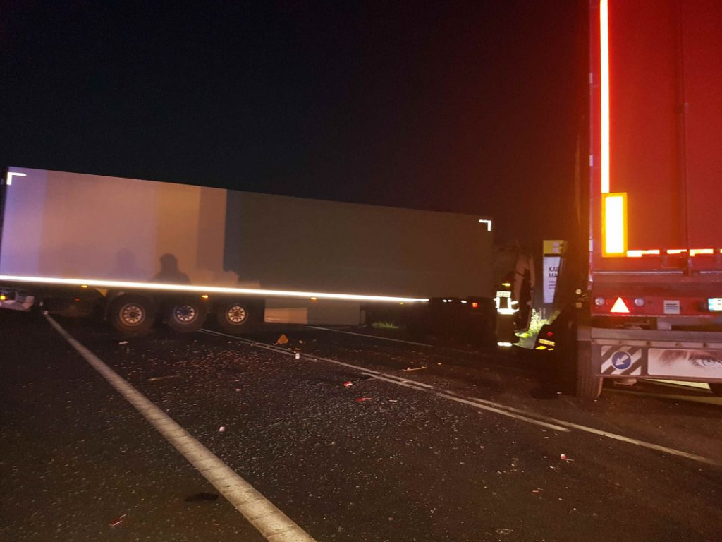 Wypadek w Łążku. Kierowca jednej z ciężarówek miał ponad 2 promile alkoholu! [Aktualizacja][zdjęcia]