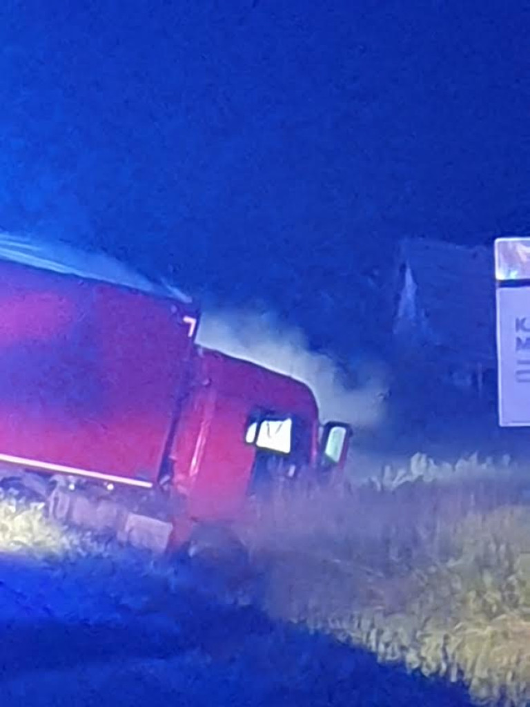 Wypadek w Łążku. Kierowca jednej z ciężarówek miał ponad 2 promile alkoholu! [Aktualizacja][zdjęcia]